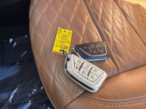 Used 2024 Cadillac Escalade ESV Sport w/ Touring Package image 40