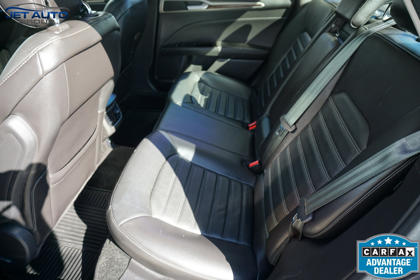 Used 2014 Ford Fusion SE w/ Equipment Group 502A FWD image 19