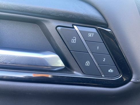 Used 2024 GMC Sierra 2500 AT4X w/ AT4X AEV Edition image 17