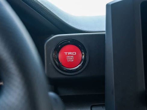 Used 2025 Toyota Tacoma TRD Sport AWD/4WD image 26