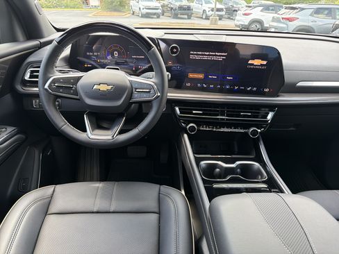 New 2026 Chevrolet Traverse High Country FWD image 24