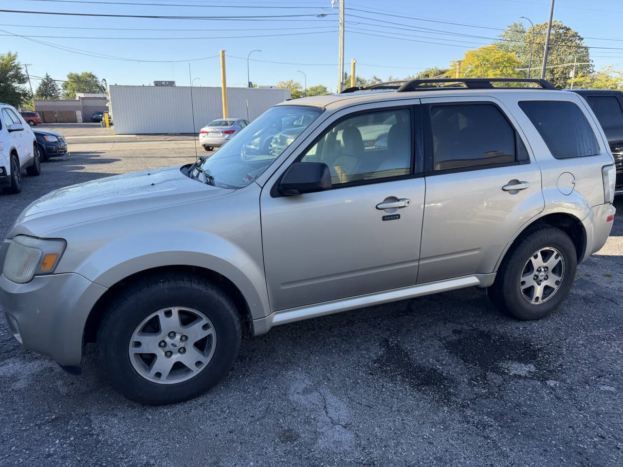 Used 2011 Mercury Mariner 4WD w/ 101A Rapid Spec Order Code image 1