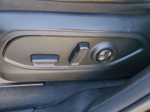 Used 2024 Jeep Grand Cherokee L Limited w/ Luxury Tech Group II image 22