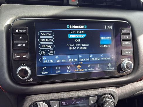 Used 2024 Nissan Kicks SR w/ SR Premium Package image 9