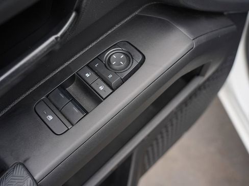 Used 2025 Toyota Tacoma SR RWD image 15