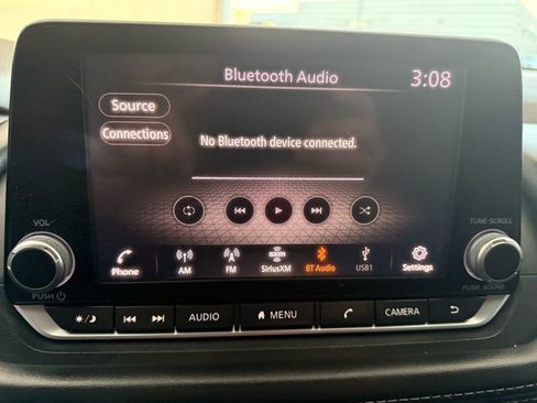 Used 2021 Nissan Rogue SV image 36