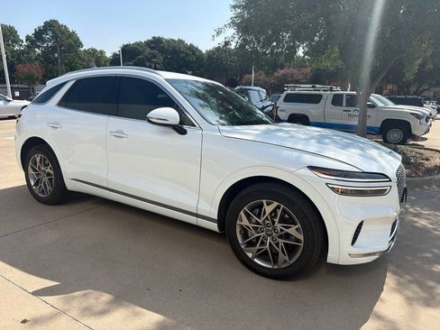 Used 2025 Genesis GV70 2.5T AWD/4WD image 9