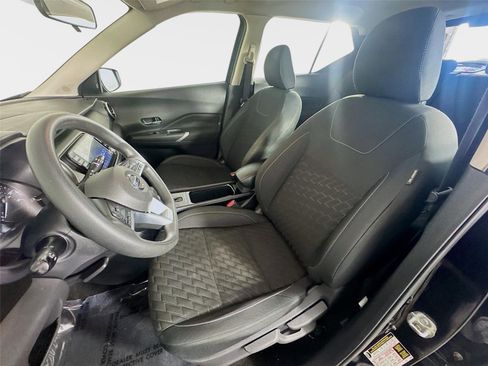 Certified 2021 Nissan Kicks SV FWD image 11