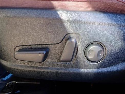 Used 2022 Kia Seltos SX w/ Sunroof Package image 12