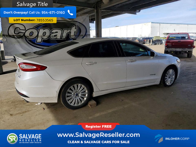 Used 2015 Ford Fusion SE w/ Equipment Group 502A FWD image 4