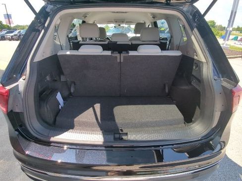 Used 2023 Volkswagen Tiguan S FWD image 32