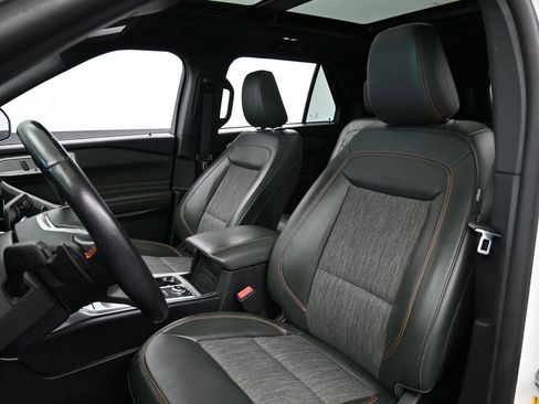 Used 2023 Ford Explorer Timberline w/ Timberline Technology Package image 10