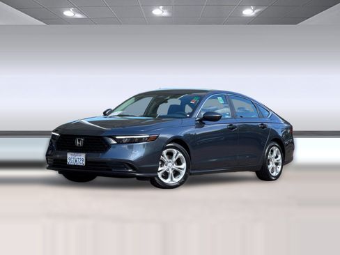 Used 2023 Honda Accord LX image 2