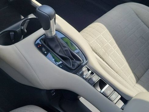 Certified 2024 Honda HR-V LX image 27