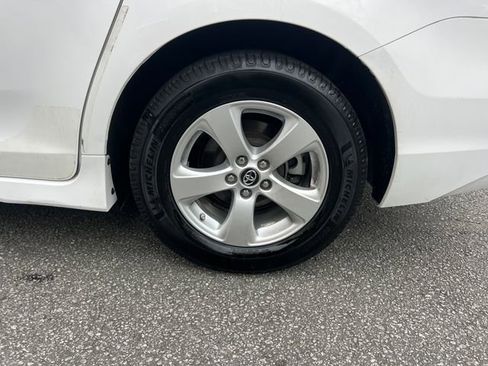 Used 2018 Toyota Sienna LE image 33