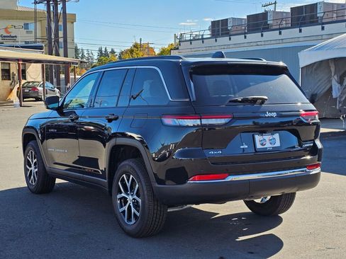 New 2025 Jeep Grand Cherokee Limited image 6