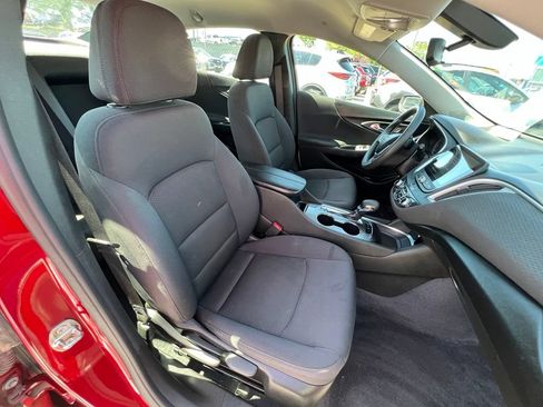 Used 2022 Chevrolet Malibu LT FWD image 28