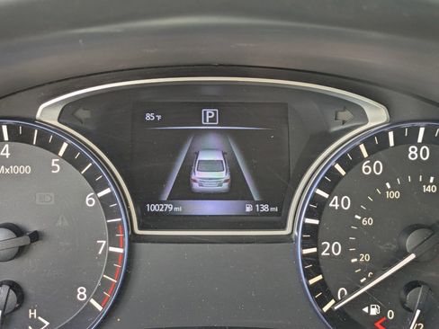 Used 2016 Nissan Altima 2.5 SR w/ LED Appearance Package image 16