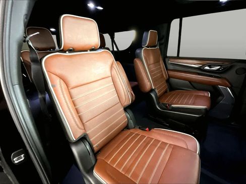 Certified 2023 GMC Yukon XL Denali Ultimate AWD/4WD image 20