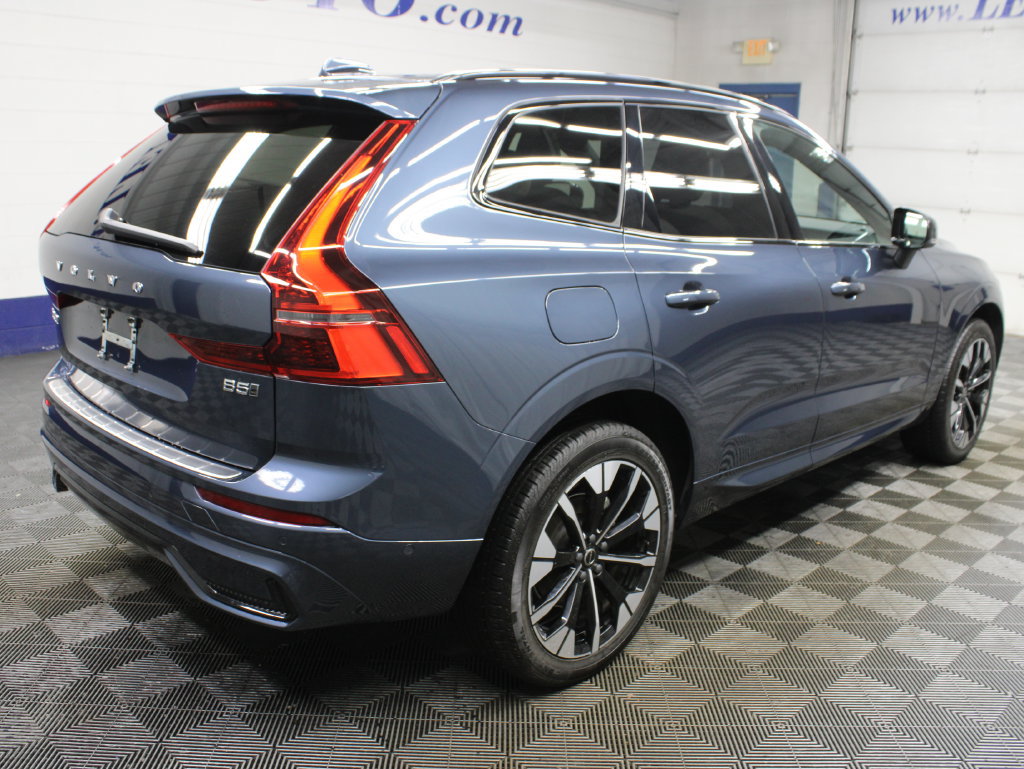 Used 2026 Volvo XC60 B5 Plus w/ Protection Package Premier AWD/4WD image 6