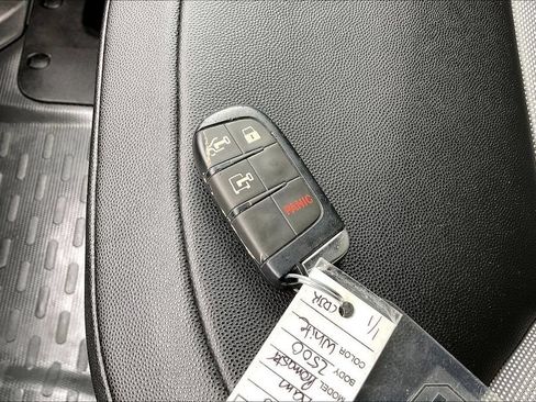 Used 2025 RAM ProMaster 2500 w/ Convenience Group FWD image 26