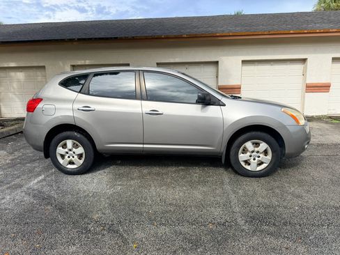 Used 2010 Nissan Rogue S FWD image 4