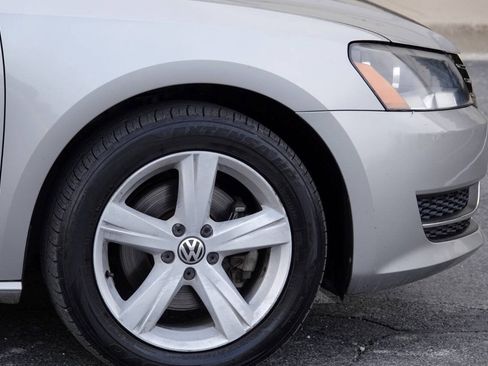 Used 2012 Volkswagen Passat TDI SE FWD image 27
