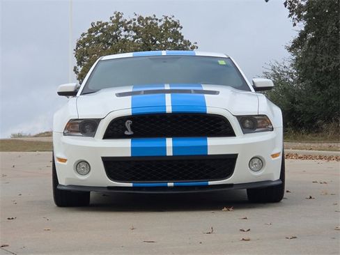 Used 2011 Ford Mustang Shelby GT500 image 2