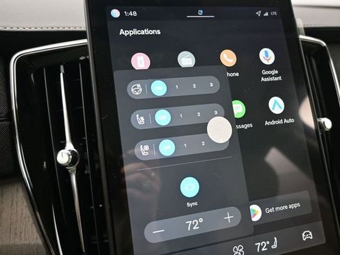 New 2026 Volvo XC90 B6 Ultra w/ Protection Package image 28