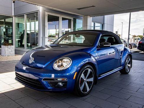 Used 2014 Volkswagen Beetle R-Line image 7