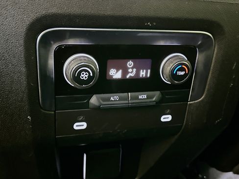 Used 2024 Chevrolet Tahoe LT image 25