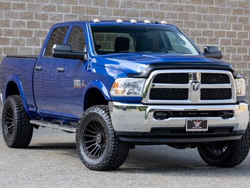 Used 2015 RAM 2500 Tradesman w/ Chrome Appearance Group AWD/4WD image 4