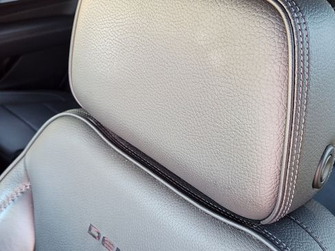 Certified 2022 GMC Yukon Denali image 15