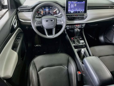 Used 2024 Jeep Compass Limited AWD/4WD image 20