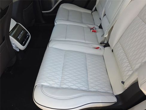 New 2026 Lincoln Nautilus Black Label AWD/4WD image 11