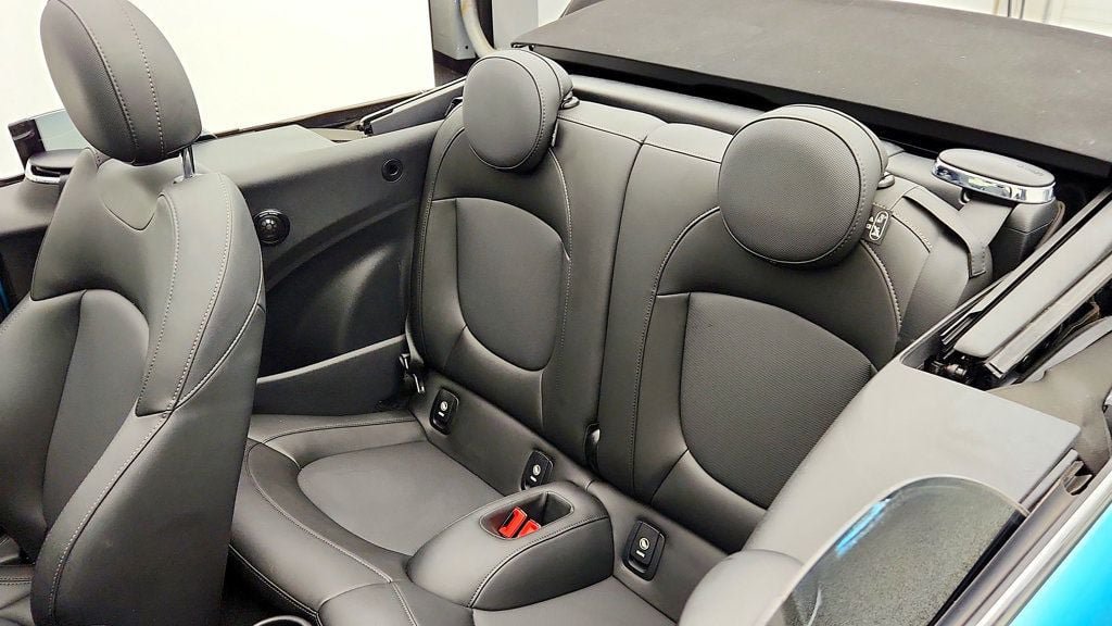 Used 2019 MINI Cooper S w/ Premium Package FWD image 21