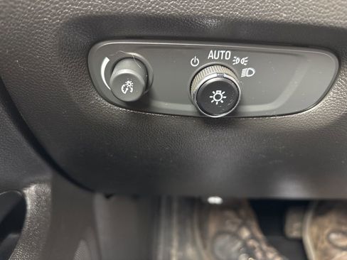 Certified 2023 Chevrolet Traverse Premier AWD/4WD image 30