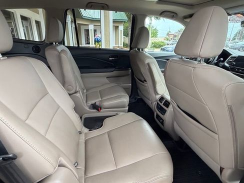 Used 2021 Honda Pilot Touring image 50