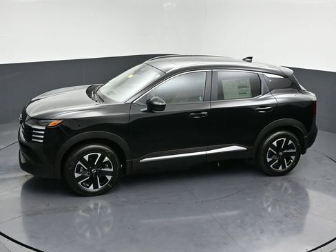 New 2026 Nissan Kicks SV w/ SV Premium Package AWD/4WD image 23