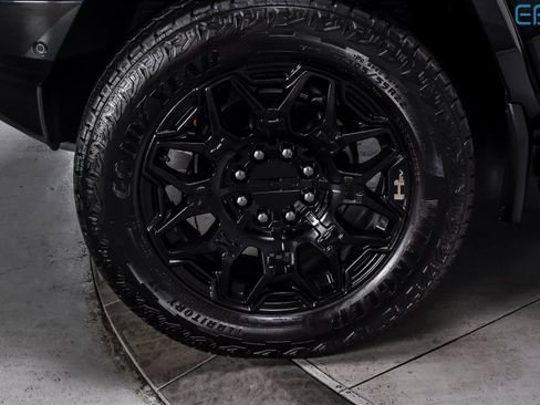 Used 2025 GMC Hummer EV 2X AWD/4WD image 8