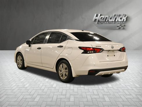Used 2020 Nissan Versa S FWD image 7