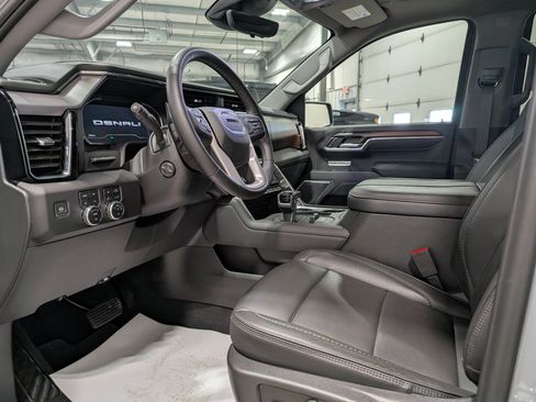 Used 2025 GMC Sierra 1500 Denali w/ Denali Reserve Package image 15