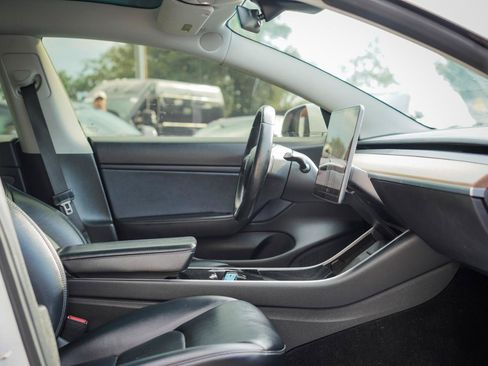 Used 2019 Tesla Model 3 Long Range AWD/4WD image 11