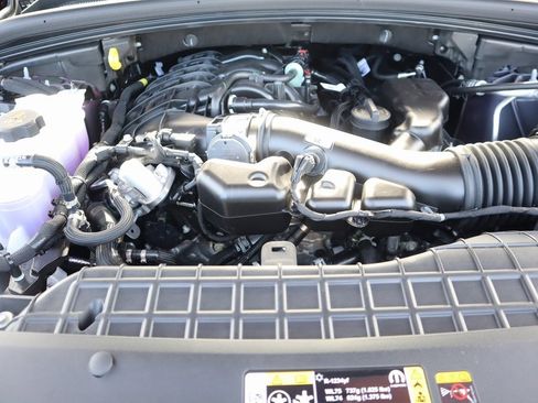 New 2025 Jeep Grand Cherokee Limited image 21