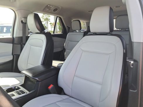 Certified 2021 Ford Explorer XLT w/ Equipment Group 202A image 19