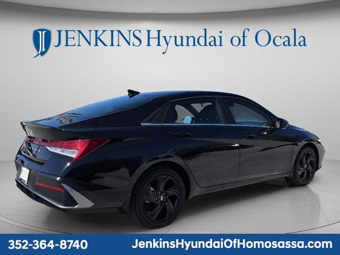 New 2026 Hyundai Elantra SEL Sport Premium FWD image 3