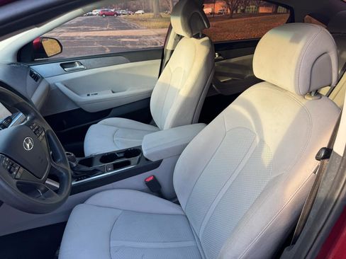 Used 2016 Hyundai Sonata SE FWD image 21