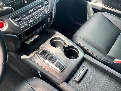 Used 2021 Honda Pilot Special Edition image 17