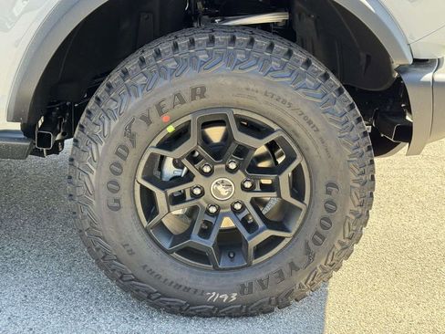 New 2026 Ford Bronco Badlands AWD/4WD image 25