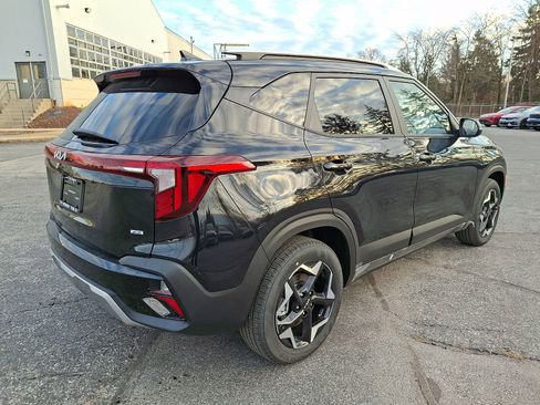 New 2026 Kia Seltos S image 8